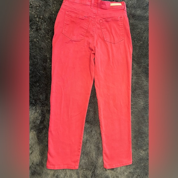 Gloria Vanderbilt Jeans - Picture 2 of 2